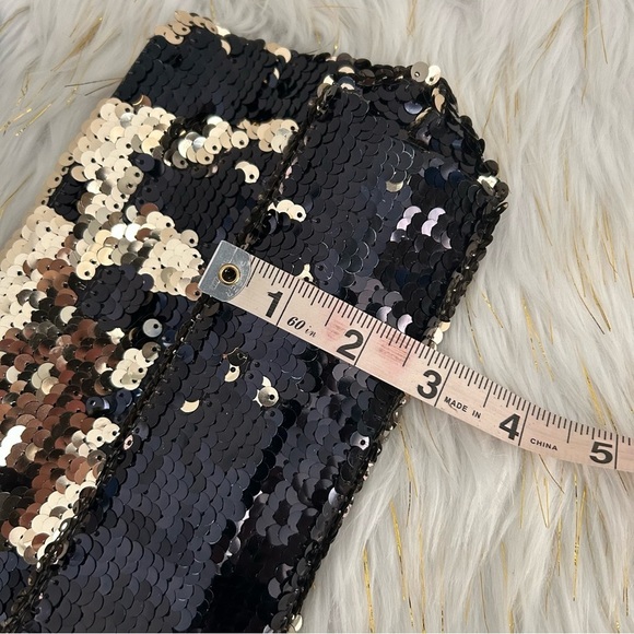 Victoria's Secret Black and Gold Sequin Wristlet - Picture 5 of 5